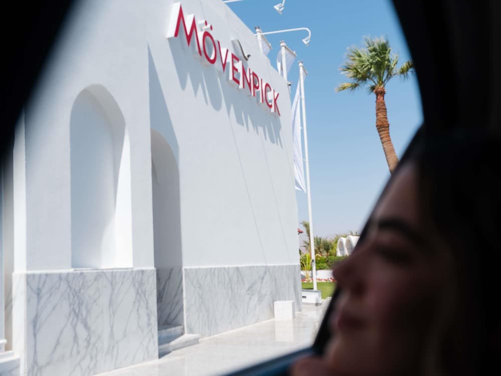 Mövenpick Resort Sharm El Sheik Naama Bay — Hotel building in Sharm El Sheikh, Red Sea