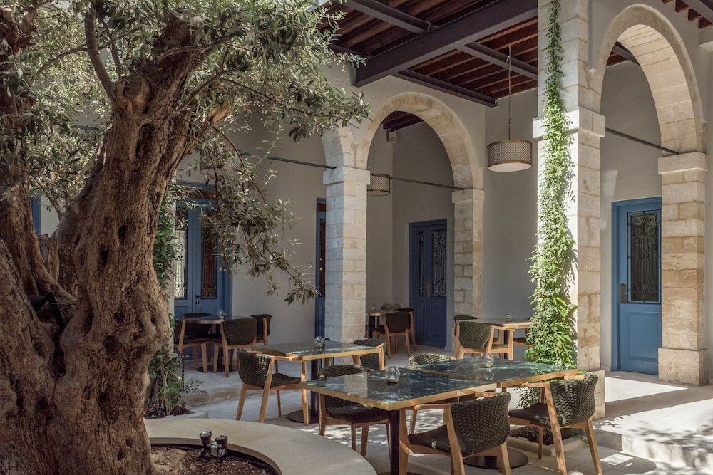 S Paul Hotel — Restaurant & bars in Limassol, Limassol Region