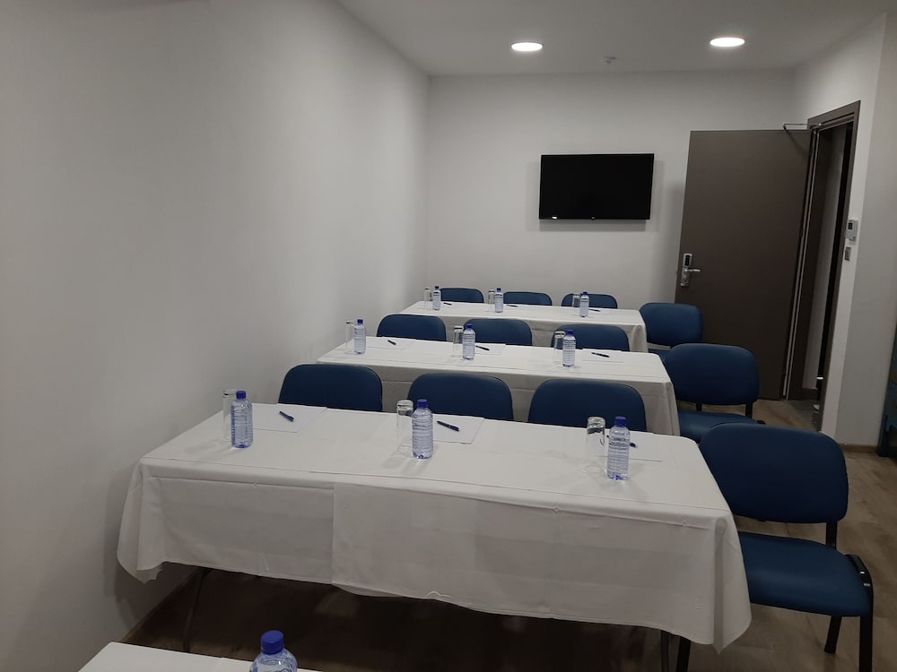 Protaras Plaza Hotel — Hotel building in Protaras, Famagusta Region