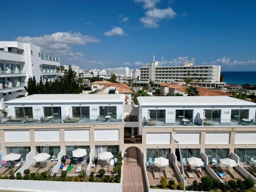 Protaras Plaza Hotel — Hotel building in Protaras, Famagusta Region