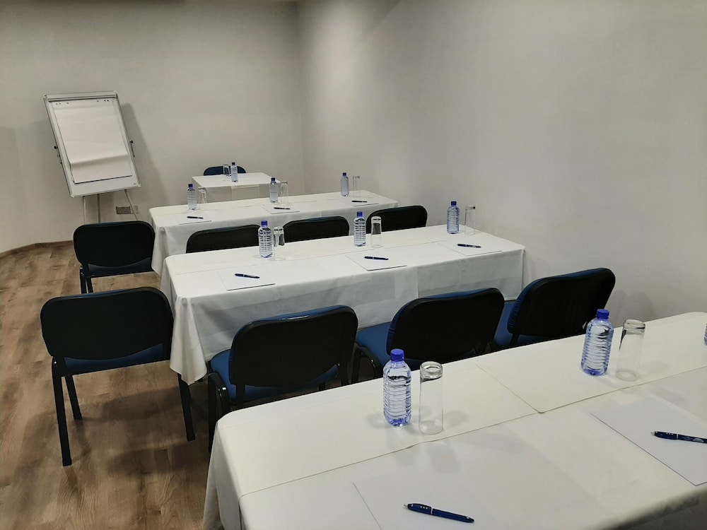Protaras Plaza Hotel — Hotel building in Protaras, Famagusta Region