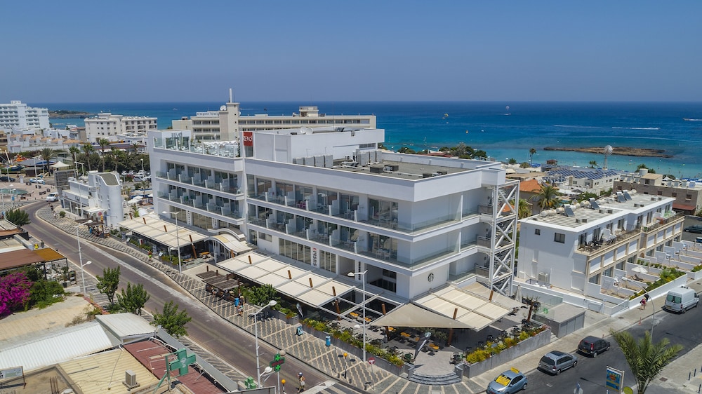 Protaras Plaza Hotel — Main photo in Protaras, Famagusta Region