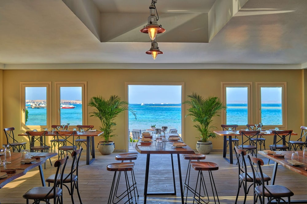 Steigenberger Pure Lifestyle  - Adults Only — Restaurant & bars in Hurghada, Red Sea