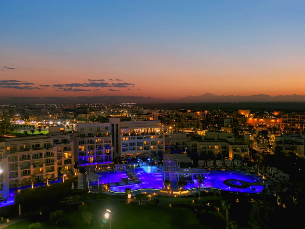 Steigenberger Pure Lifestyle  - Adults Only — Hotel building in Hurghada, Red Sea