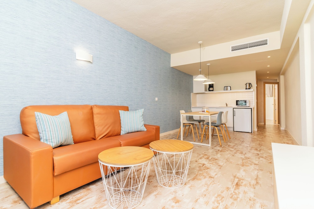 HOVIMA La Pinta Beachfront Family Hotel — Hotel rooms in Costa Adeje, Canary Islands