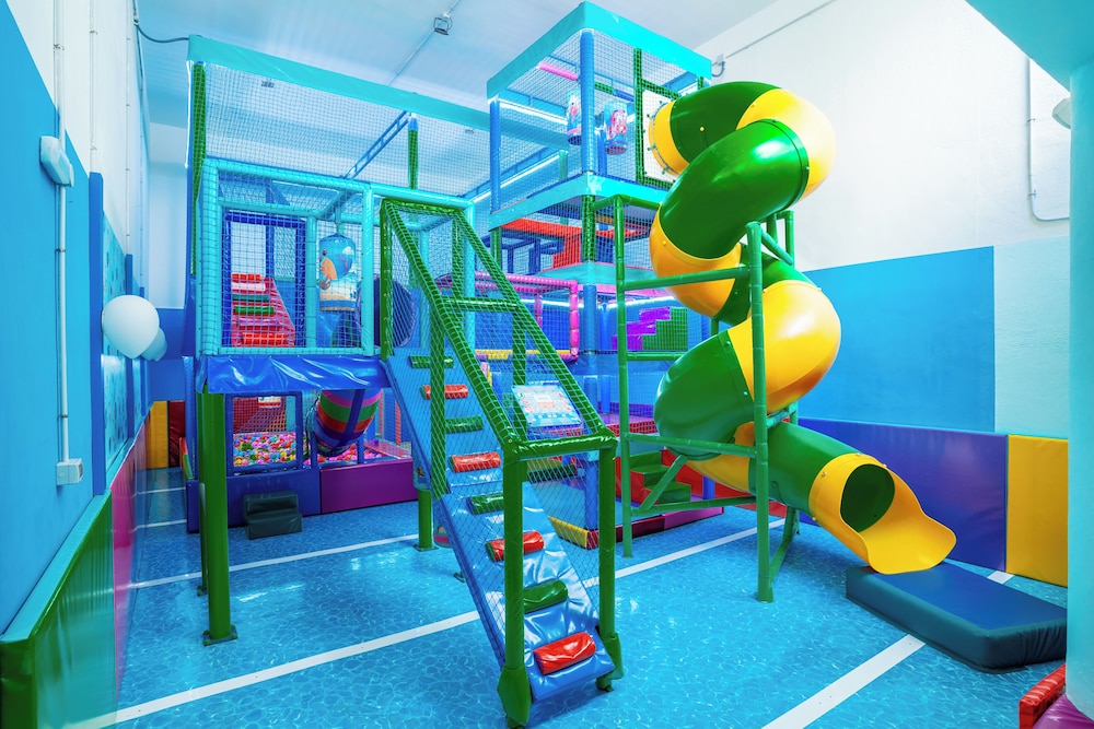 HOVIMA La Pinta Beachfront Family Hotel — Attractions for children in Costa Adeje, Canary Islands