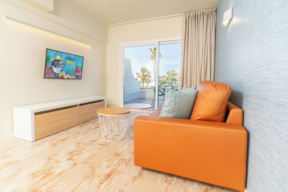 HOVIMA La Pinta Beachfront Family Hotel — Hotel rooms in Costa Adeje, Canary Islands