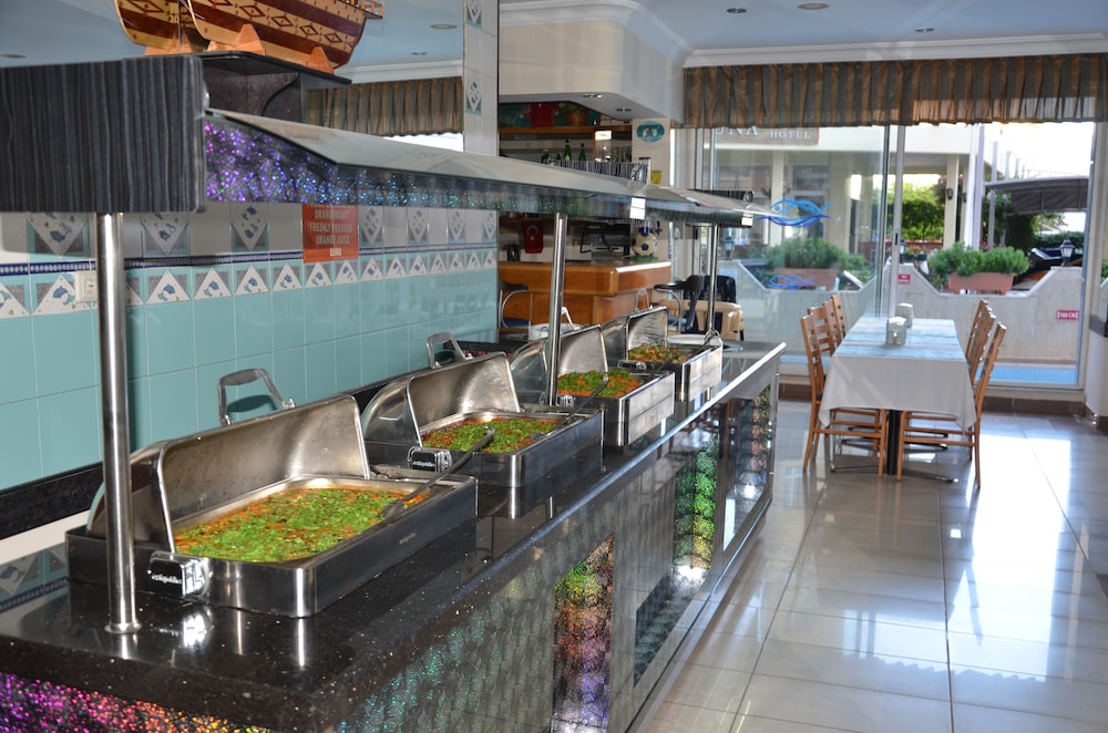 Kleopatra Balik Hotel — Restaurant & bars in Alanya
