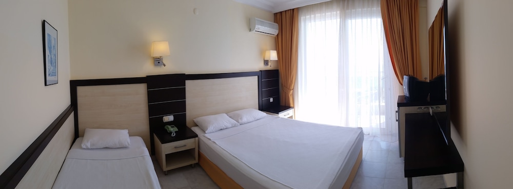 Kleopatra Balik Hotel — Hotel rooms in Alanya