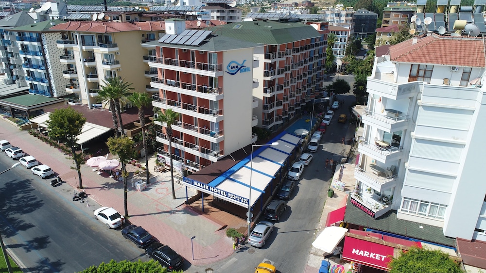 Kleopatra Balik Hotel — Hotel building in Alanya
