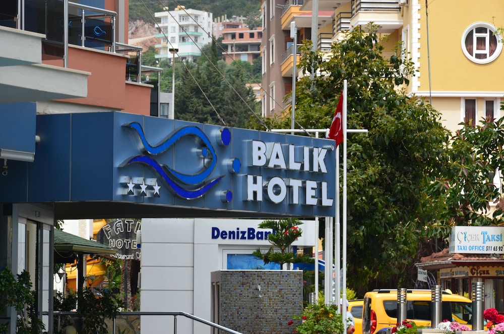 Kleopatra Balik Hotel — Hotel building in Alanya