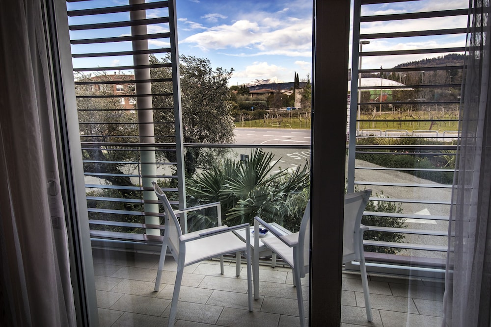 Aqualux Hotel Spa & Suite — Hotel rooms in Bardolino, Veneto