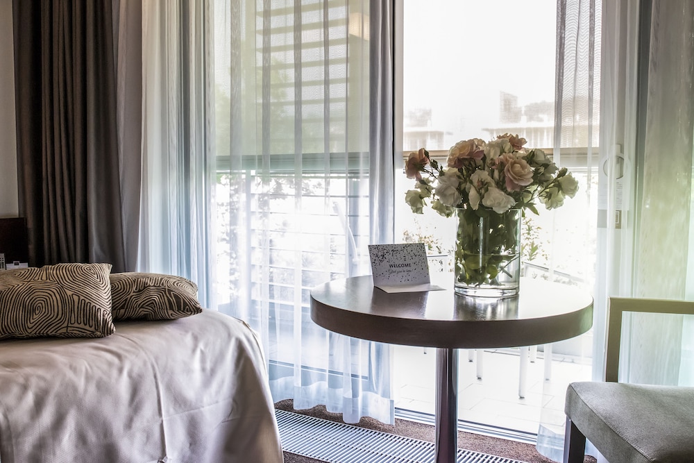 Aqualux Hotel Spa & Suite — Hotel rooms in Bardolino, Veneto