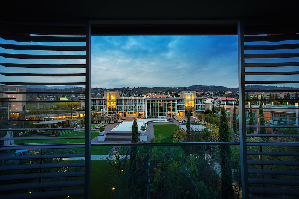 Aqualux Hotel Spa & Suite — Hotel rooms in Bardolino, Veneto