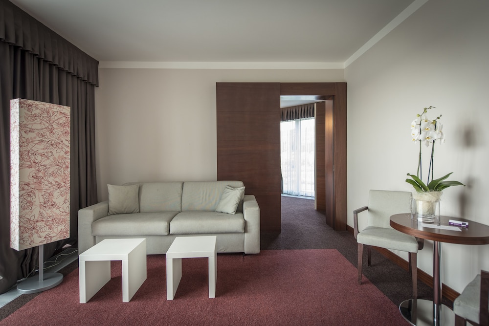 Aqualux Hotel Spa & Suite — Hotel rooms in Bardolino, Veneto