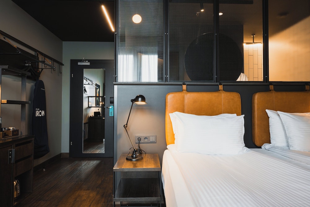 Exeter Hotel — Hotel rooms in Reykjavik, Capital Region