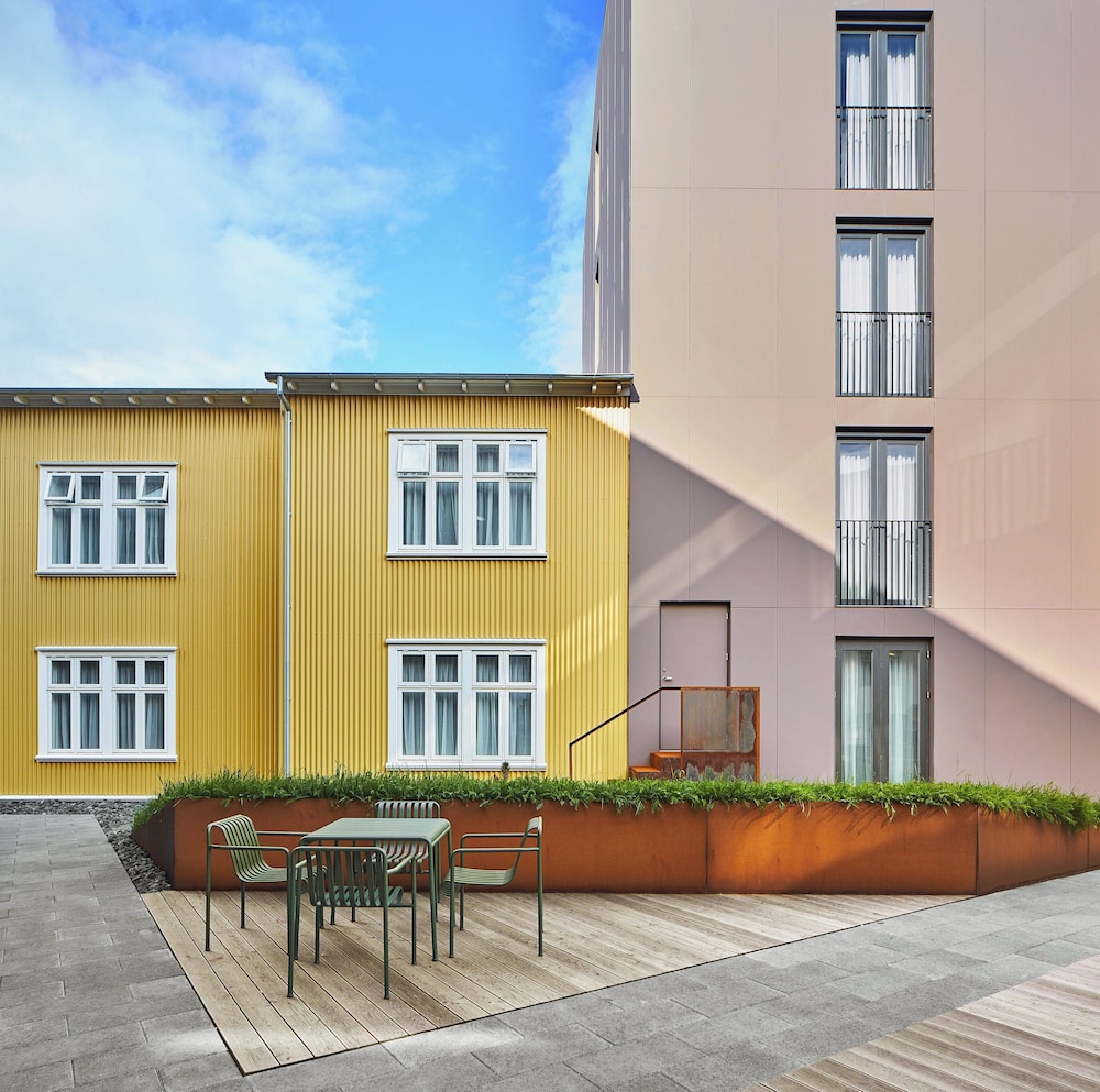 Exeter Hotel — Hotel building in Reykjavik, Capital Region
