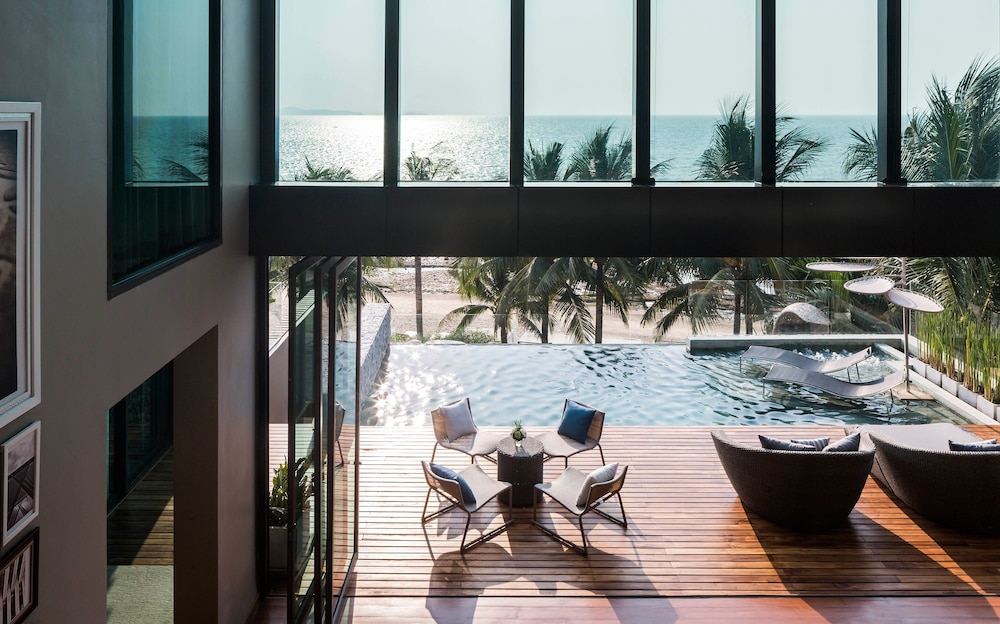 Cape Dara Resort Pattaya — Swimming pool in Pattaya, Chonburi