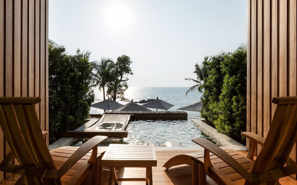 Cape Dara Resort Pattaya — Swimming pool in Pattaya, Chonburi
