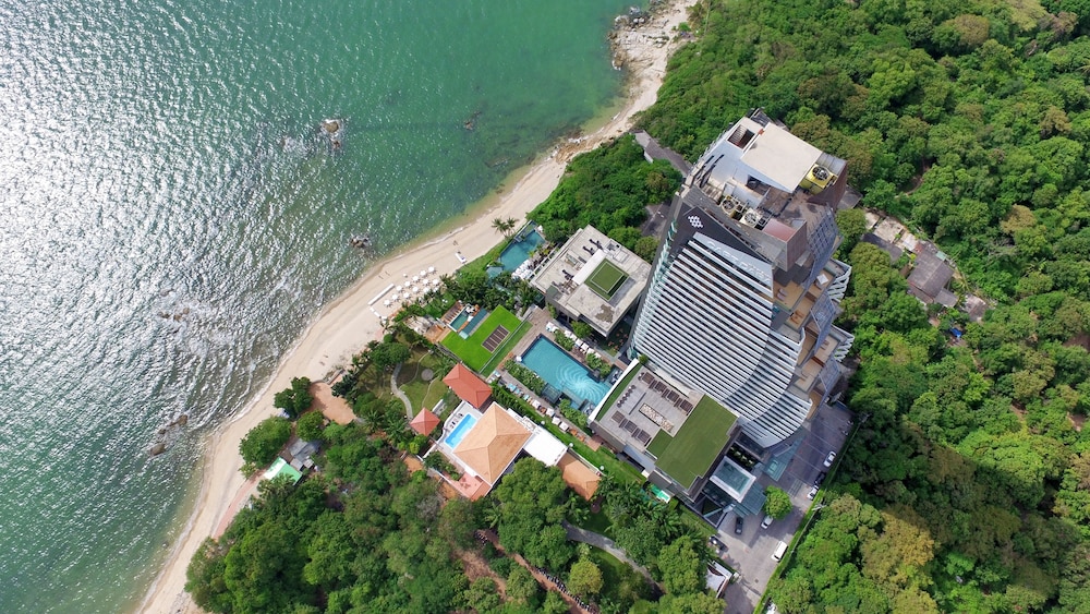Cape Dara Resort Pattaya — Hotel building in Pattaya, Chonburi
