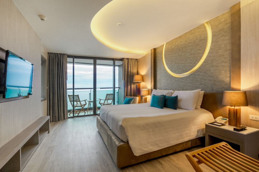 Cape Dara Resort Pattaya — Hotel rooms in Pattaya, Chonburi