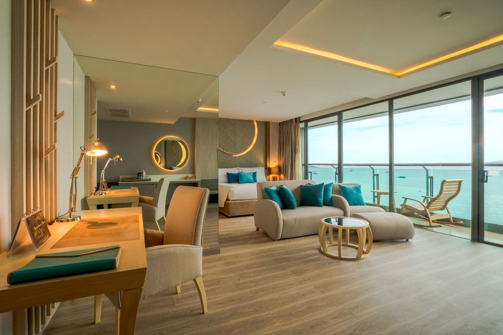 Cape Dara Resort Pattaya — Hotel rooms in Pattaya, Chonburi