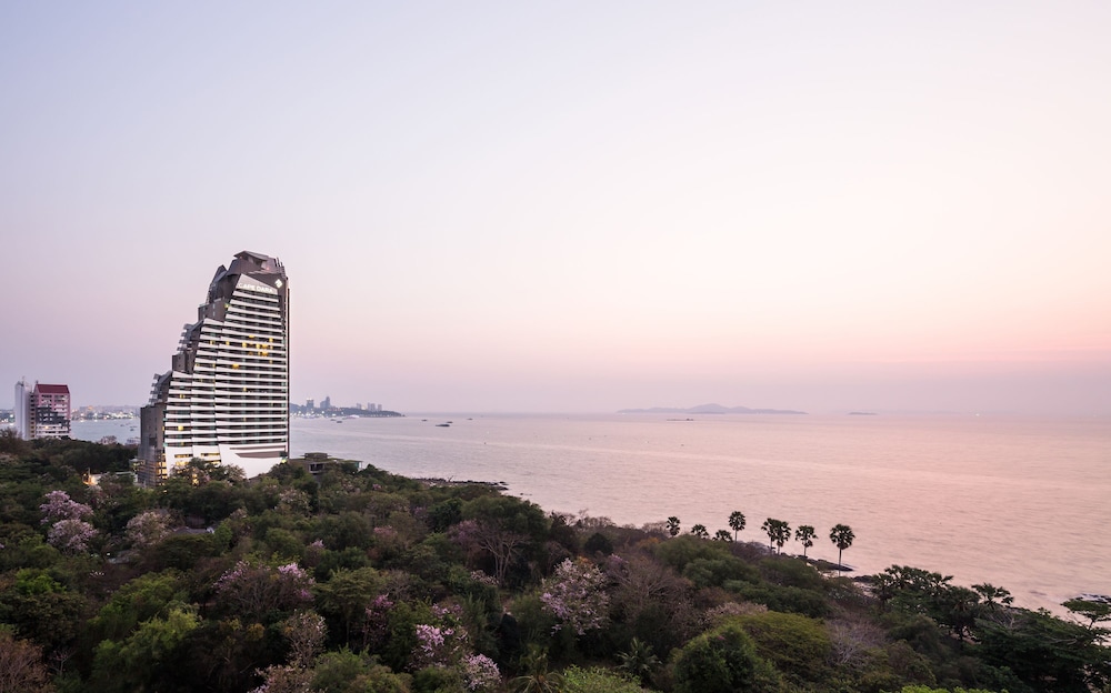 Cape Dara Resort Pattaya — Attractions in the area in Pattaya, Chonburi