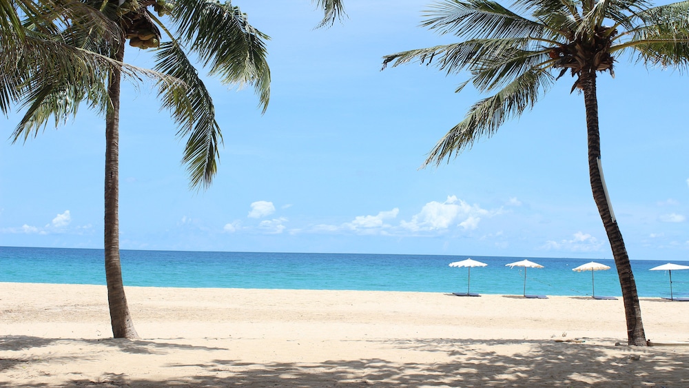 Holiday Inn Resort Phuket Surin Beach by IHG — Beach in Bang Tao Beach, Phuket Province