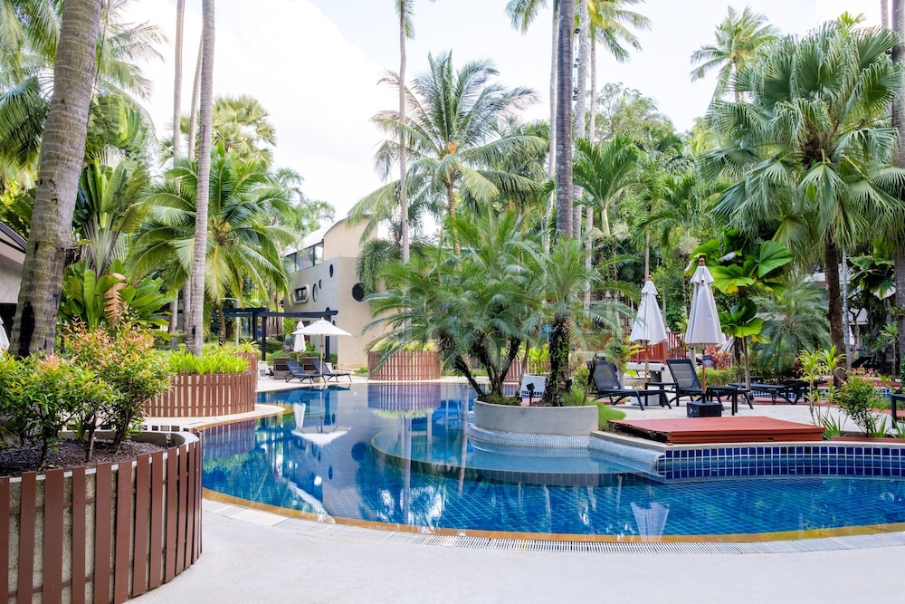 Holiday Inn Resort Phuket Surin Beach by IHG — Swimming pool in Bang Tao Beach, Phuket Province