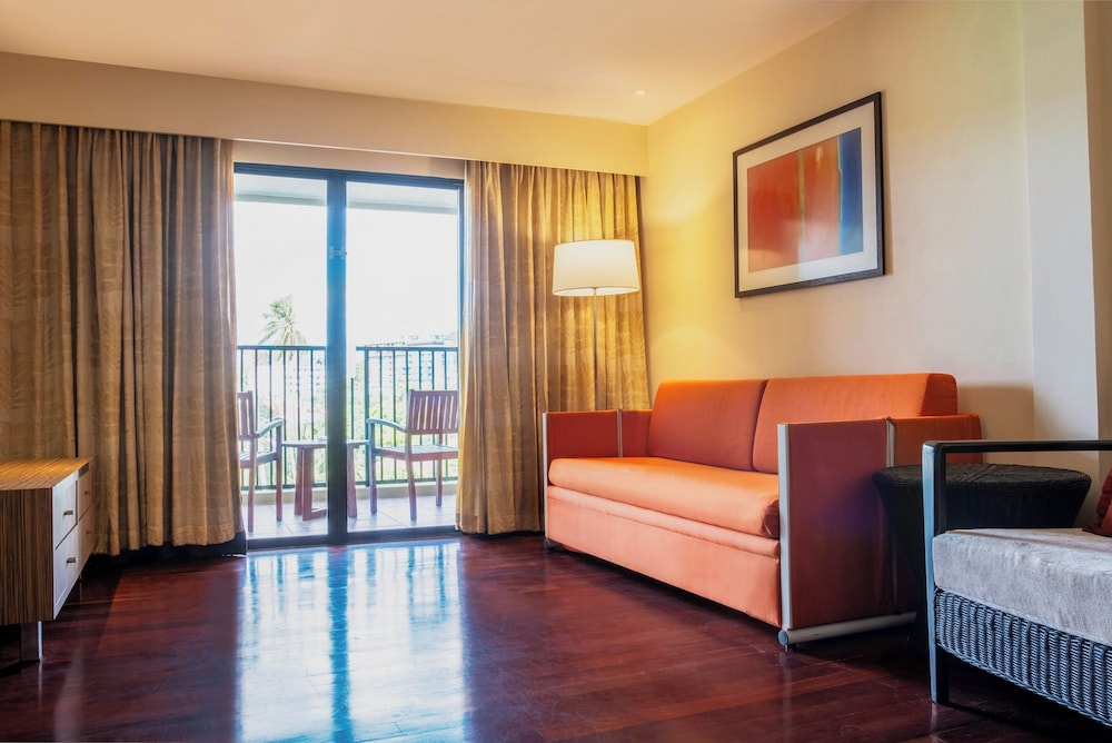 Holiday Inn Resort Phuket Surin Beach by IHG — Hotel rooms in Bang Tao Beach, Phuket Province