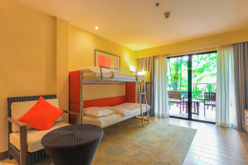 Holiday Inn Resort Phuket Surin Beach by IHG — Hotel rooms in Bang Tao Beach, Phuket Province