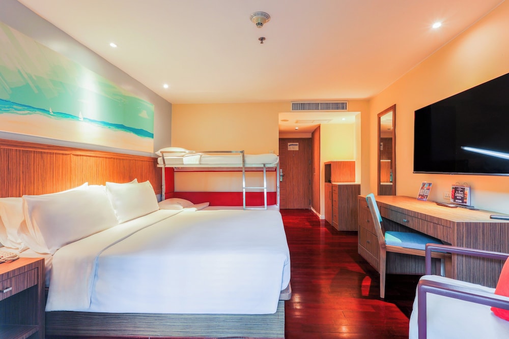 Holiday Inn Resort Phuket Surin Beach by IHG — Hotel rooms in Bang Tao Beach, Phuket Province