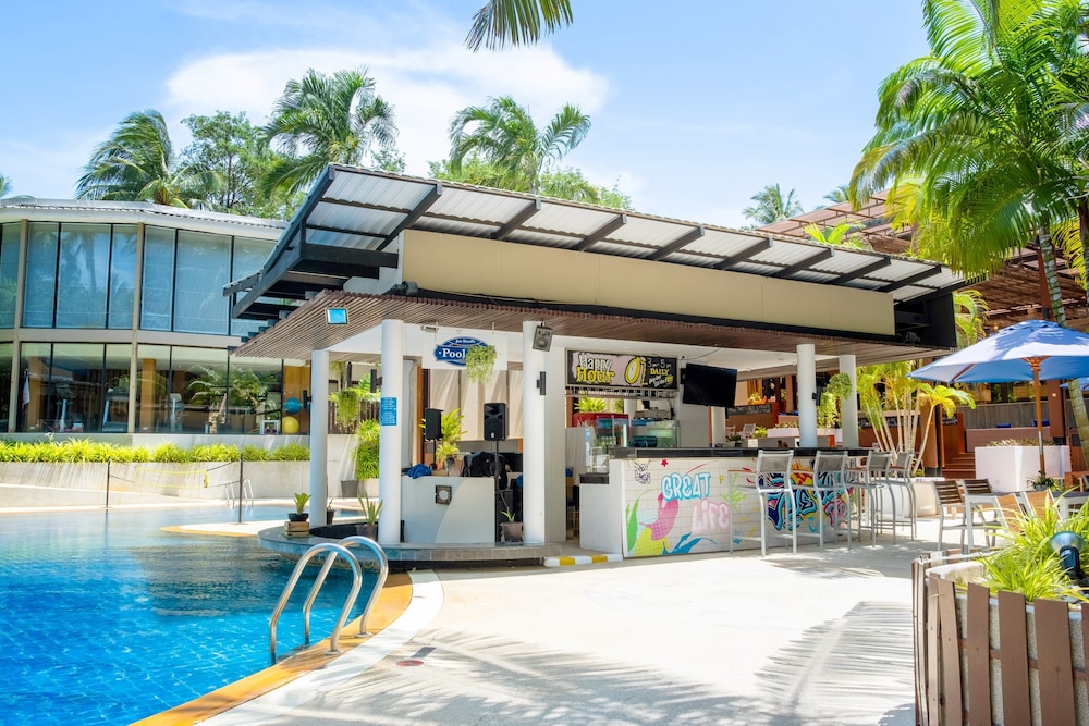 Holiday Inn Resort Phuket Surin Beach by IHG — Swimming pool in Bang Tao Beach, Phuket Province
