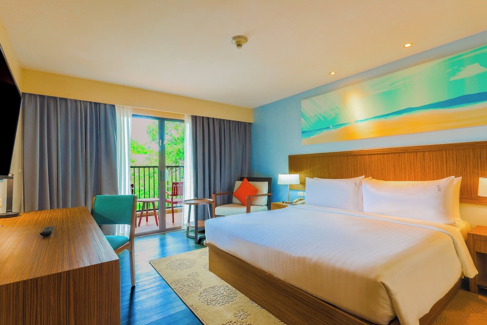 Holiday Inn Resort Phuket Surin Beach by IHG — Hotel rooms in Bang Tao Beach, Phuket Province