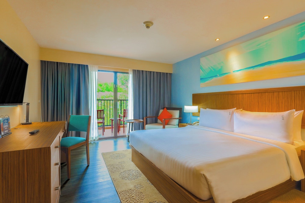 Holiday Inn Resort Phuket Surin Beach by IHG — Hotel rooms in Bang Tao Beach, Phuket Province