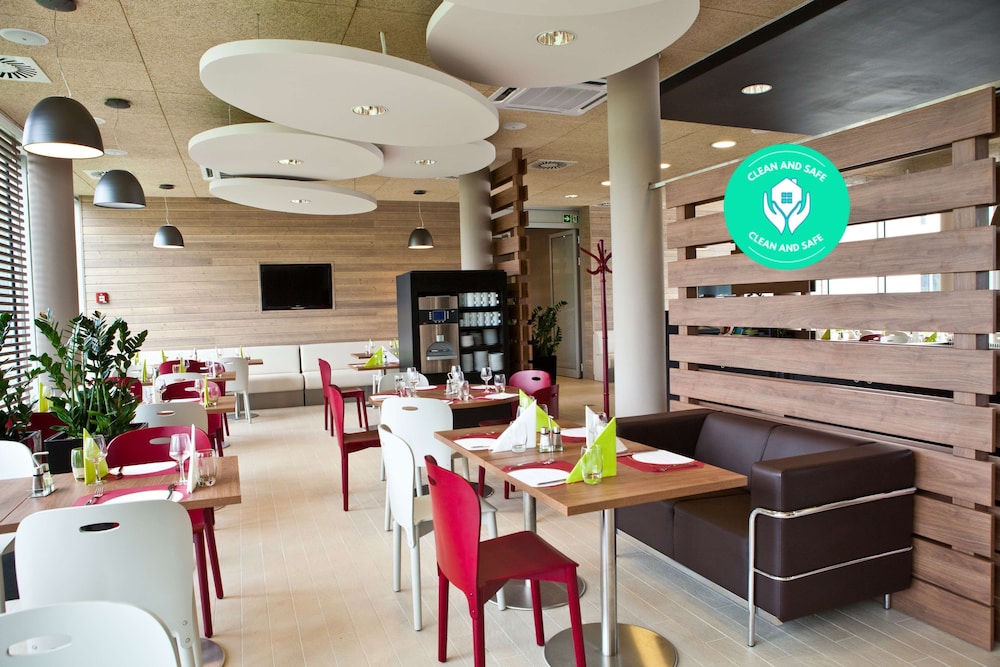 Campanile Wroclaw Centrum — Restaurant & bars in Wroclaw, Lower Silesia
