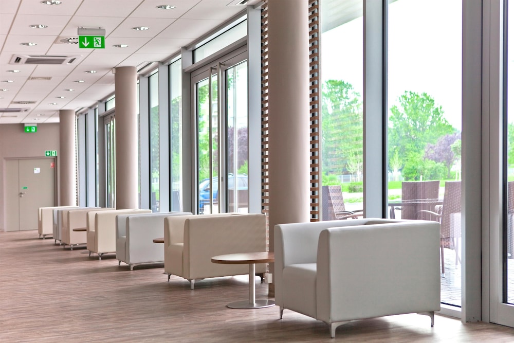 Campanile Wroclaw Centrum — Restaurant & bars in Wroclaw, Lower Silesia
