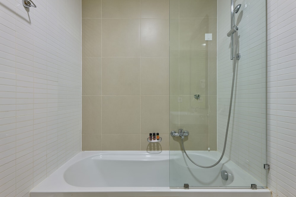 Atlantica Amalthia Beach Hotel – Adults only — Hotel rooms in Chania
