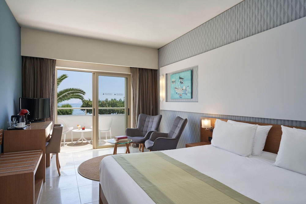 Atlantica Amalthia Beach Hotel – Adults only — Hotel rooms in Chania