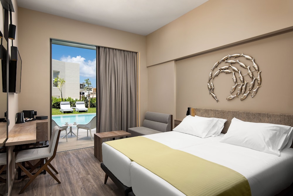 Atlantica Amalthia Beach Hotel – Adults only — Hotel rooms in Chania
