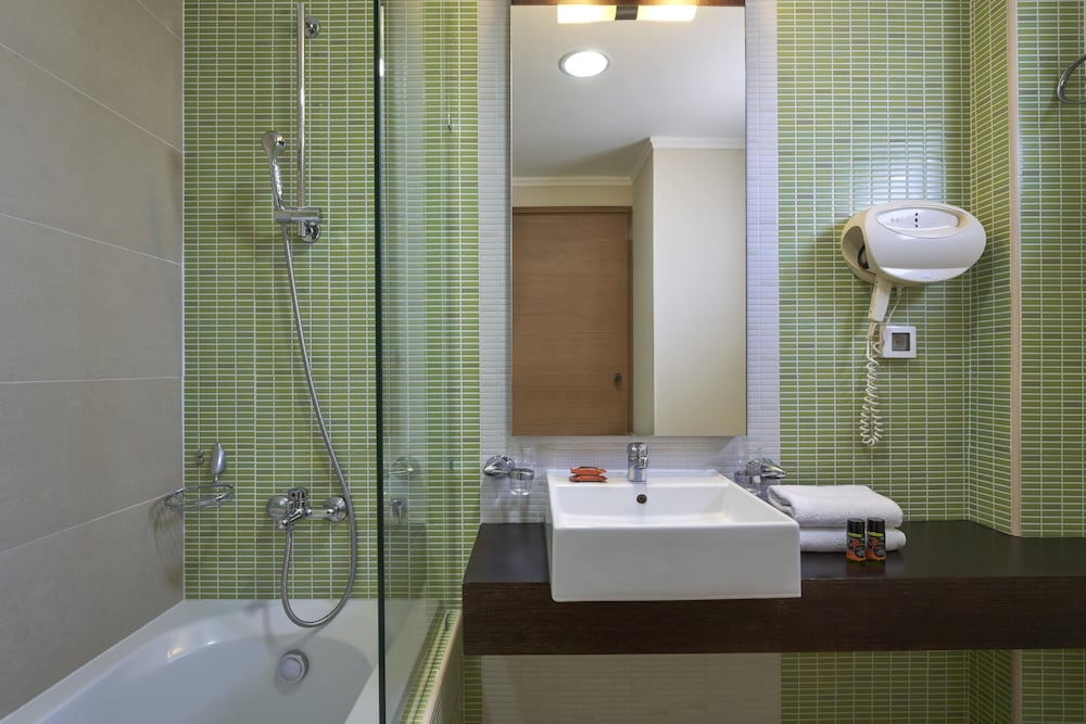 Atlantica Amalthia Beach Hotel – Adults only — Hotel rooms in Chania