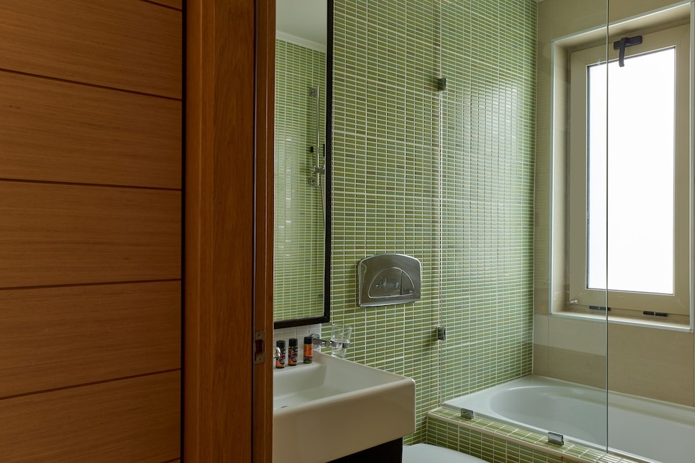 Atlantica Amalthia Beach Hotel – Adults only — Hotel rooms in Chania