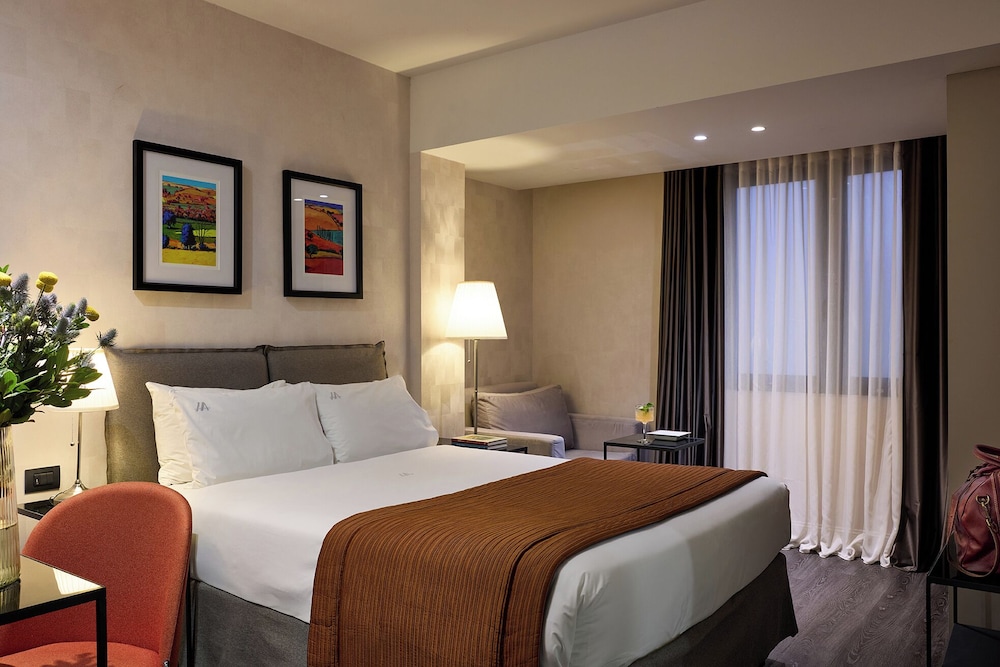 Astor Hotel Athens — Hotel rooms in Athens, Attica