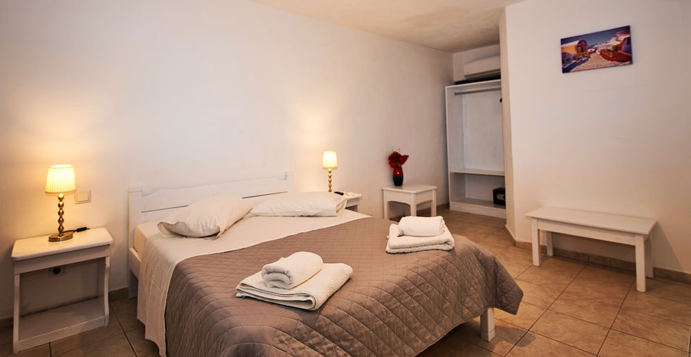 Caldera View Resort - Adults Only — Hotel rooms in Akrotiri, South Aegean