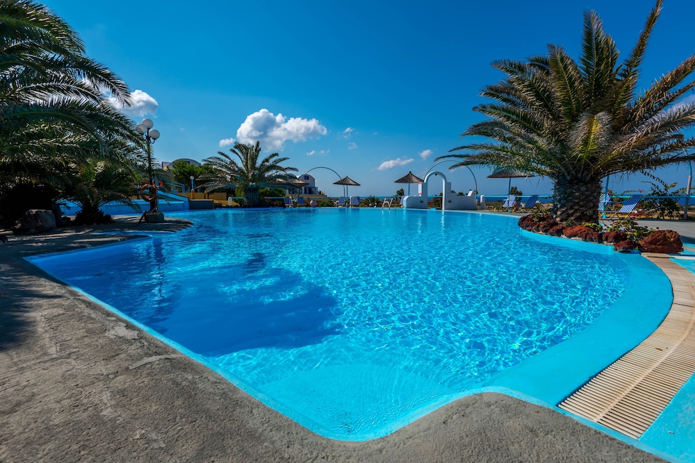 Caldera View Resort - Adults Only — Swimming pool in Akrotiri, South Aegean