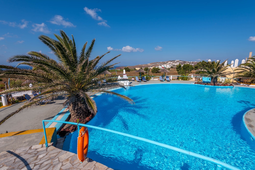 Caldera View Resort - Adults Only — Swimming pool in Akrotiri, South Aegean