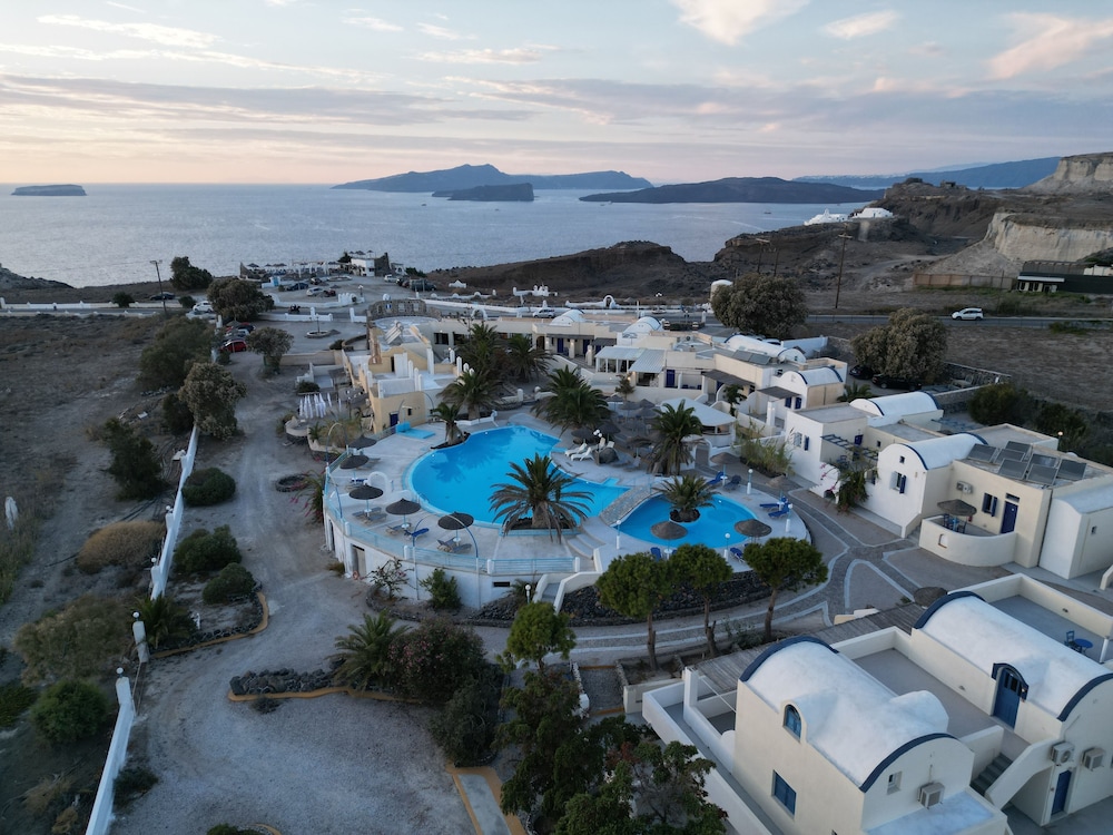 Caldera View Resort - Adults Only — Hotel building in Akrotiri, South Aegean