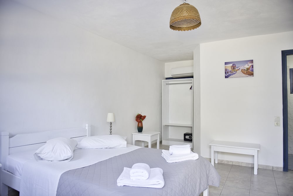 Caldera View Resort - Adults Only — Hotel rooms in Akrotiri, South Aegean