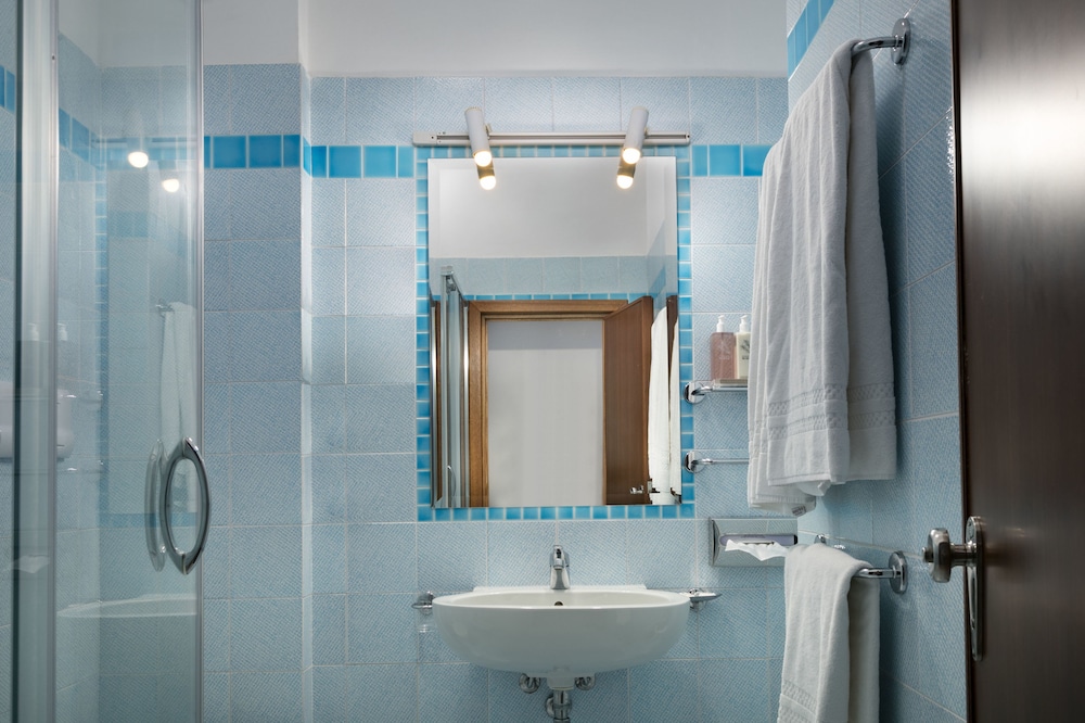 Gabbiano Azzurro Hotel & Suites — Hotel rooms in Golfo Aranci, Sardinia