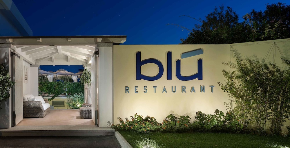 Gabbiano Azzurro Hotel & Suites — Restaurant & bars in Golfo Aranci, Sardinia